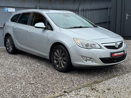 VAUXHALL ASTRA 2.0 CDTi SE Sports Tourer Auto Euro 5 5dr